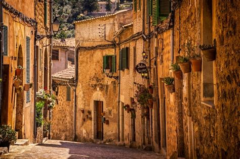 Valldemossa off the beaten paths .